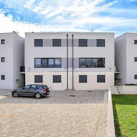 Luxury Apartment Isabell Zaton  Exterior photo